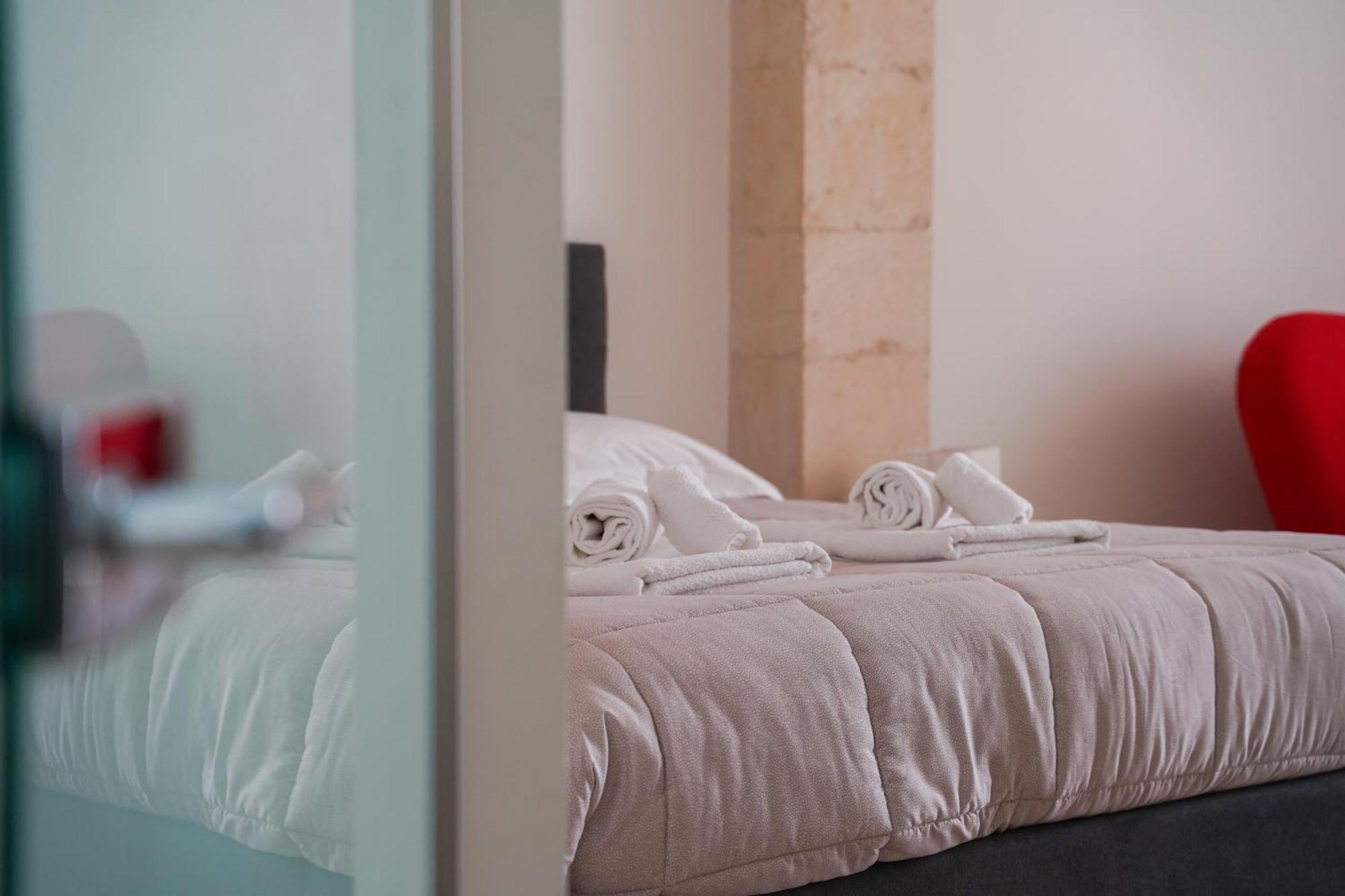 Suite Home D'Aragona 莱切 外观 照片